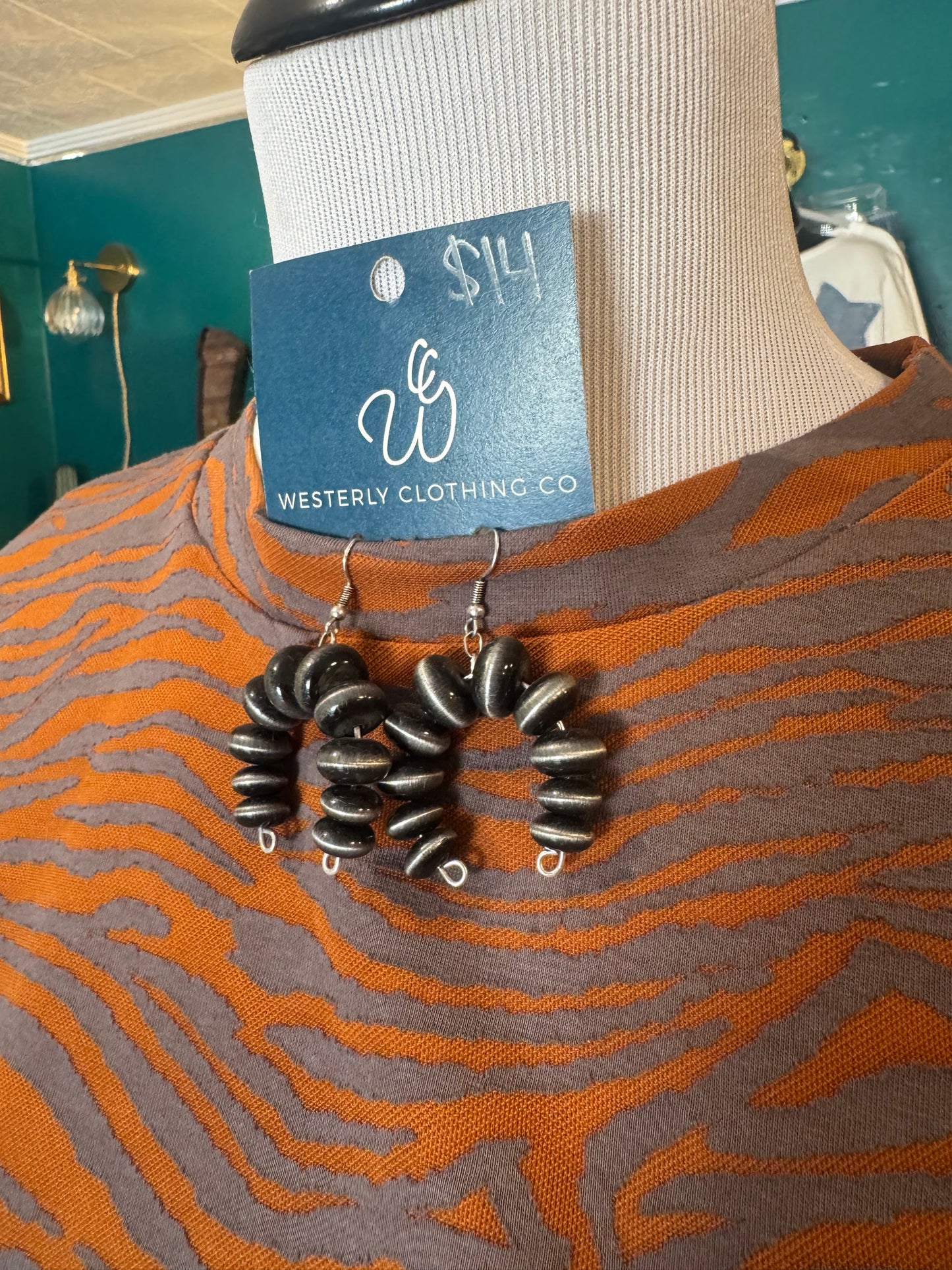 Pearl Naja Earrings
