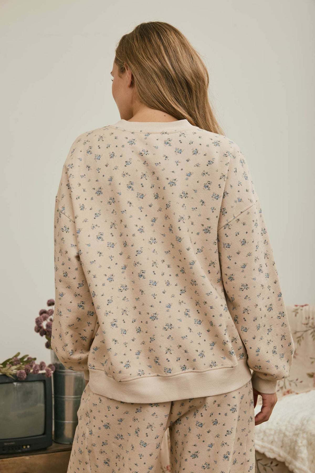 Ditsy Daisy Floral Boxy Pullover