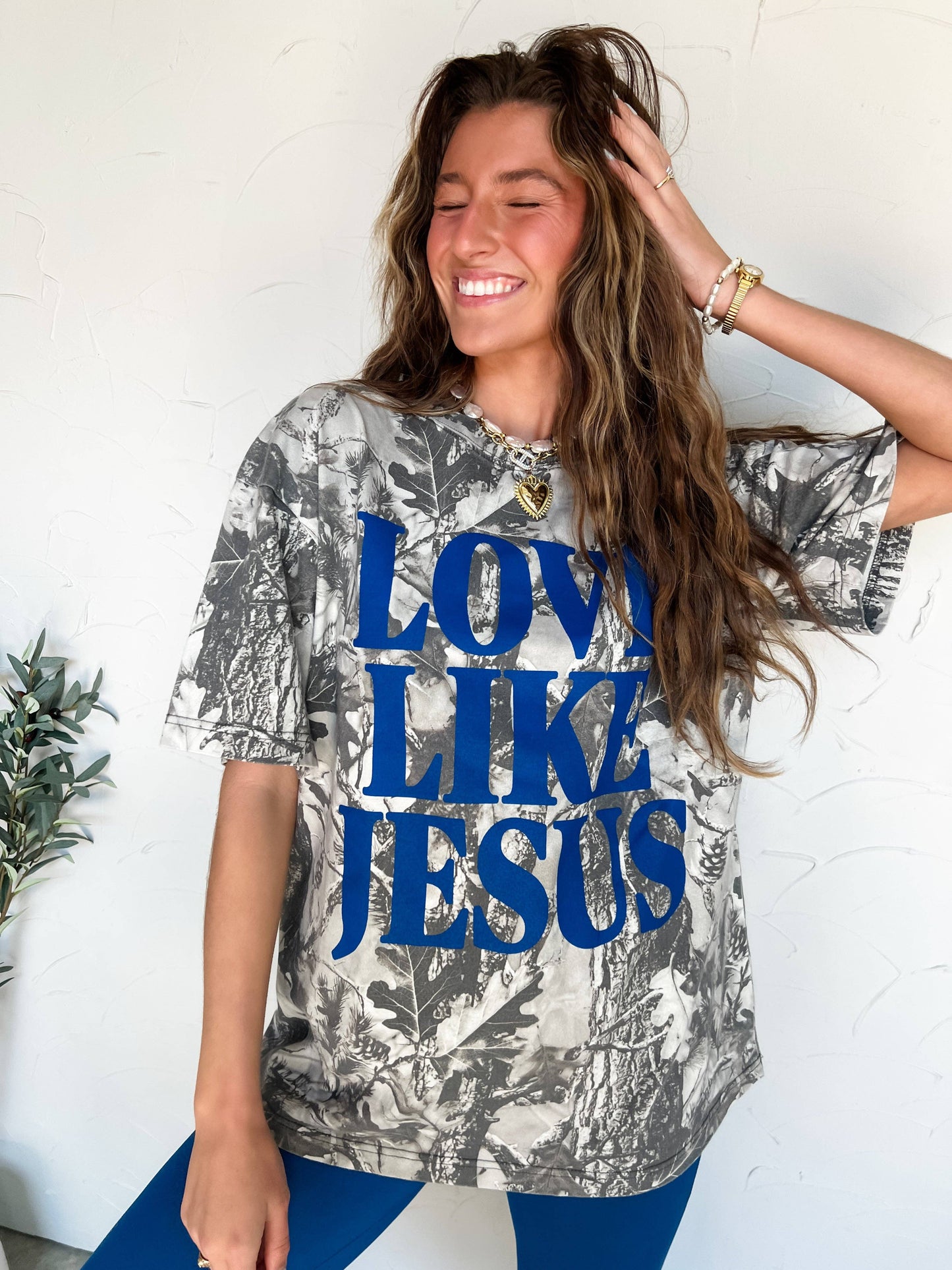 Love Like Jesus Tee - Grey Camo